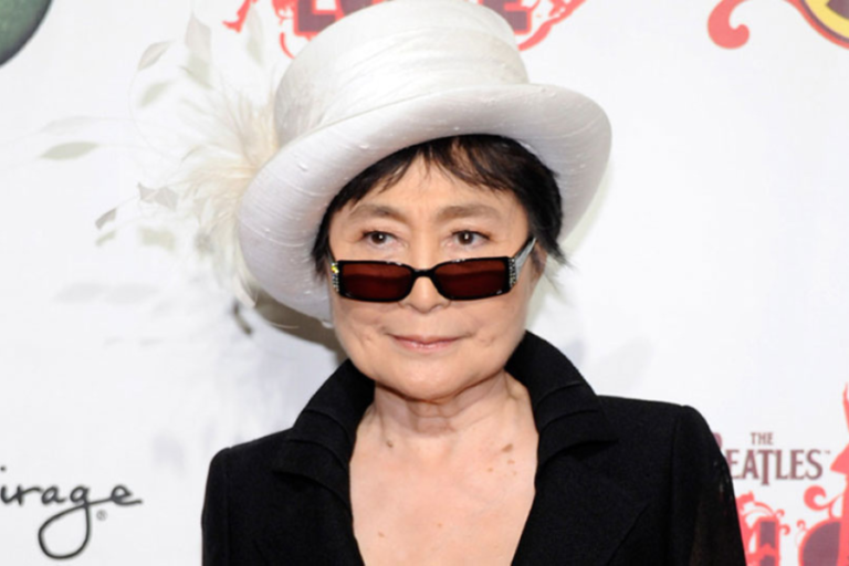 yoko ono net worth