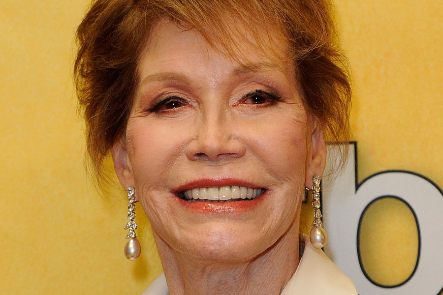 mary tyler moore net worth